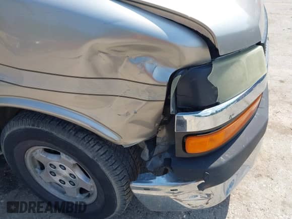 2004 Chevrolet Express Passenger with VIN 1GBFG15T041157045, listed as a IAAI auction lot 42486752 with 319,752 mi miles and . Bid and sale history available at DreamBid. Image 12.