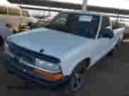 2003 Chevrolet S-10 LS с VIN 1GCCS14XX38109091, выставлен на аукционе IAAI как лот 41470300 с пробегом 162 423 миль миль и . История ставок и продаж доступна на DreamBid. Изображение 2.