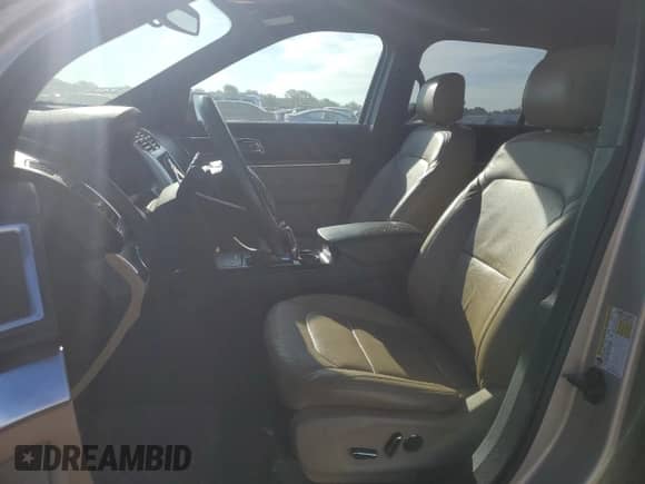 2017 Ford Explorer Limited z VIN 1FM5K7FH6HGE10838, wystawiony jako Copart lot #63212165 z przebiegiem 104 904 mil mil oraz Szkoda całkowita • Salvage title. Historia ofert i sprzedaży dostępna na DreamBid. Obrazek 7.