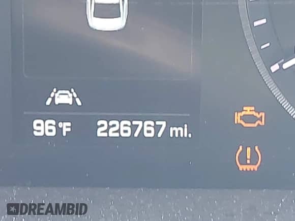 2016 Hyundai Sonata Limited с VIN KMHE34L10GA008611, выставлен на аукционе IAAI как лот 42537235 с пробегом 226 767 миль миль и . История ставок и продаж доступна на DreamBid. Изображение 15.