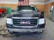 2008 GMC Sierra 1500 SLE2 z VIN 1GTEK19J78E110737, wystawiony jako Copart lot #90491405 z przebiegiem 144 571 mil mil oraz Czysty tytuł • Clean title. Historia ofert i sprzedaży dostępna na DreamBid. Obrazek 5.