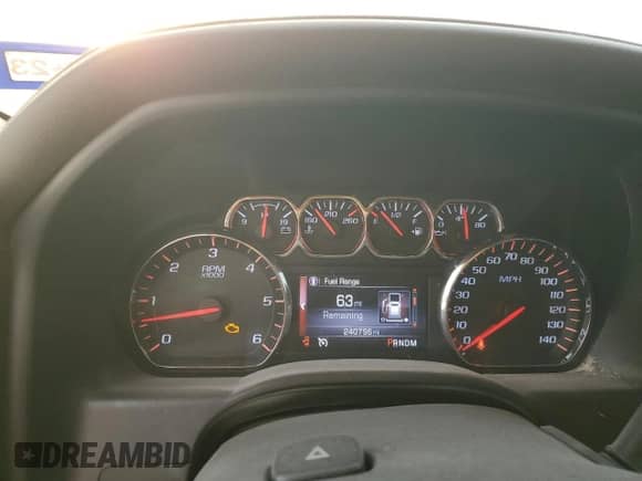 2014 GMC Sierra 1500 SLT z VIN 3GTP1VEC9EG201457, wystawiony jako Copart lot #86790315 z przebiegiem 240 796 mil mil oraz Szkoda całkowita • Salvage title. Historia ofert i sprzedaży dostępna na DreamBid. Obrazek 9.