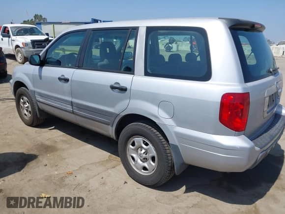 2003 Honda Pilot LX с VIN 2HKYF18153H570037, выставлен на аукционе IAAI как лот 42614460 с пробегом 258 017 миль миль и . История ставок и продаж доступна на DreamBid. Изображение 3.