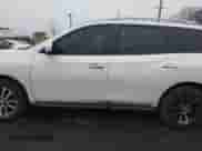 2016 Nissan Pathfinder Platinum with VIN 5N1AR2MM0GC618975, listed as a IAAI auction lot 41961002 with Not provided miles and . Bid and sale history available at DreamBid. Image 13.