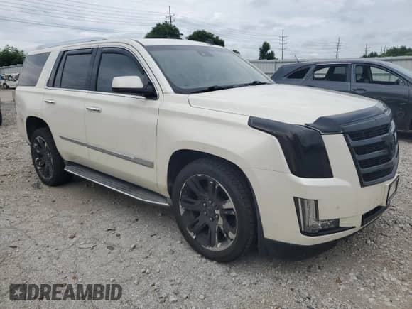 2015 Cadillac Escalade Luxury with VIN 1GYS4BKJ7FR215260, listed as a Copart auction lot 60904405 with 198,166 mi miles and Clean title. Bid and sale history available at DreamBid. Image 4.