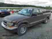 1998 Chevrolet S-10 LS с VIN 1GCCS19X0WK100710, выставлен на аукционе Copart как лот 61636495 с пробегом 216 032 миль миль и Списание • Salvage title. История ставок и продаж доступна на DreamBid. Изображение 1.