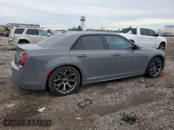 2017 Chrysler 300 S с VIN 2C3CCABGXHH553805, выставлен на аукционе Copart как лот 66350935 с пробегом 137 687 миль миль и Списание • Salvage title. История ставок и продаж доступна на DreamBid. Изображение 3.