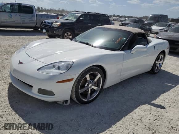 2008 Chevrolet Corvette with VIN 1G1YY36W685129361, listed as a Copart auction lot 76191484 with Not provided miles and Salvage title. Bid and sale history available at DreamBid. Image 1.