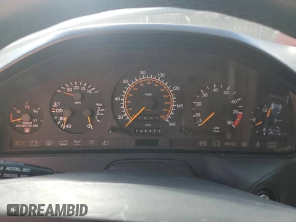 1990 Mercedes-Benz 300 z VIN WDBFA61E4LF007294, wystawiony jako Copart lot #48638305 z przebiegiem 146 452 mil mil oraz Szkoda całkowita • Salvage title. Historia ofert i sprzedaży dostępna na DreamBid. Obrazek 9.