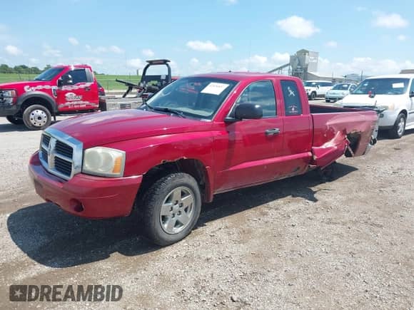 2006 Dodge Dakota SLT с VIN 1D7HW42K36S557673, выставлен на аукционе IAAI как лот 42830857 с пробегом 189 980 миль миль и . История ставок и продаж доступна на DreamBid. Изображение 17.