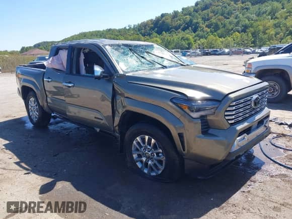 2024 Toyota Tacoma SR5 with VIN 3TMLB5JN3RM069502, listed as a IAAI auction lot 43167922 with 9,100 mi miles and . Bid and sale history available at DreamBid. Image 1.