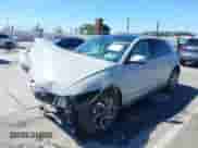 2024 Hyundai Ioniq 5 Limited с VIN KM8KR4DE9RU330460, выставлен на аукционе IAAI как лот 41413335 с пробегом 2 115 миль миль и . История ставок и продаж доступна на DreamBid. Изображение 20.