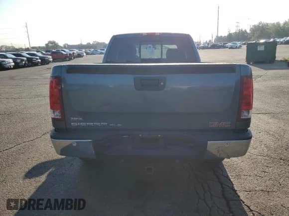 2007 GMC Sierra 1500 Work Truck z VIN 1GTEK19097Z518736, wystawiony jako Copart lot #71458525 z przebiegiem 186 559 mil mil oraz Czysty tytuł • Clean title. Historia ofert i sprzedaży dostępna na DreamBid. Obrazek 6.