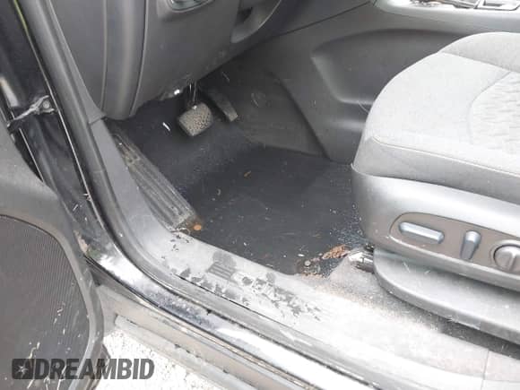 2023 Chevrolet Equinox LT с VIN 3GNAXUEGXPL220571, выставлен на аукционе IAAI как лот 42988635 с пробегом 37 402 миль миль и . История ставок и продаж доступна на DreamBid. Изображение 6.
