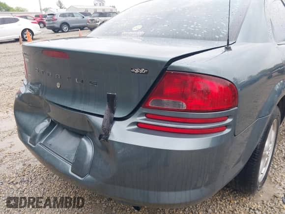 2005 Dodge Stratus SXT с VIN 1B3EL46X15N679491, выставлен на аукционе IAAI как лот 42265145 с пробегом 147 463 миль миль и . История ставок и продаж доступна на DreamBid. Изображение 6.