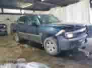 2005 Chevrolet Avalanche LS z VIN 3GNEK12Z95G162303, wystawiony jako Copart lot #67767745 z przebiegiem 143 746 mil mil oraz Szkoda całkowita • Salvage title. Historia ofert i sprzedaży dostępna na DreamBid. Obrazek 4.