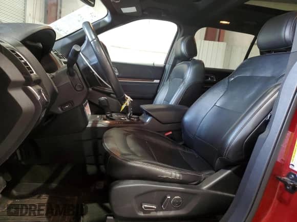 2017 Ford Explorer Limited z VIN 1FM5K8FH3HGC84847, wystawiony jako Copart lot #87410665 z przebiegiem 121 692 mil mil oraz Szkoda całkowita • Salvage title. Historia ofert i sprzedaży dostępna na DreamBid. Obrazek 7.