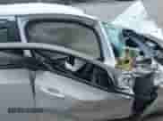 2017 Chevrolet Sonic LT z VIN 1G1JG6SH8H4160016, wystawiony jako IAAI lot #42471922 z przebiegiem 87 545 mil mil oraz . Historia ofert i sprzedaży dostępna na DreamBid. Obrazek 5.