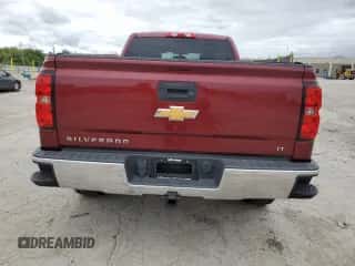 2017 Chevrolet Silverado 1500 LT z VIN 1GCVKREC8HZ119042, wystawiony jako Copart lot #69548125 z przebiegiem 93 501 mil mil oraz Szkoda całkowita • Salvage title. Historia ofert i sprzedaży dostępna na DreamBid. Obrazek 6.