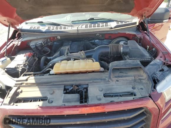 2016 Ford F-150 XL z VIN 1FTEW1CP9GKE34306, wystawiony jako Copart lot #85079935 z przebiegiem 141 583 mil mil oraz Szkoda całkowita • Salvage title. Historia ofert i sprzedaży dostępna na DreamBid. Obrazek 11.