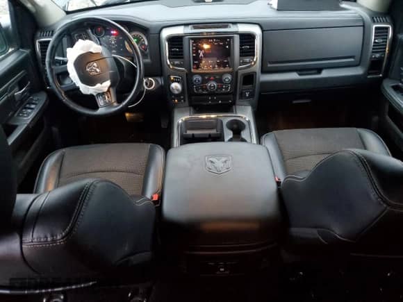 2018 Ram 1500 Sport with VIN 1C6RR7UT6JS163176, listed as a Copart auction lot 46830415 with 107,609 mi miles and Non repairable. Bid and sale history available at DreamBid. Image 8.