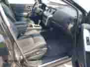 2009 Nissan Murano SL с VIN JN8AZ18W19W127556, выставлен на аукционе IAAI как лот 42988991 с пробегом 242 042 миль миль и . История ставок и продаж доступна на DreamBid. Изображение 5.