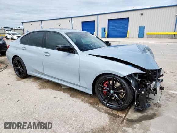 2023 BMW 3 Series 330i z VIN 3MW69FF08P8C83464, wystawiony jako Copart lot #63436145 z przebiegiem Nie podano mil oraz Czysty tytuł • Clean title. Historia ofert i sprzedaży dostępna na DreamBid. Obrazek 4.