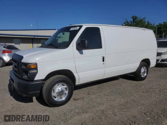 2008 Ford Econoline Cargo Commercial with VIN 1FTNE14W08DB42574, listed as a Copart auction lot 57336205 with 267,746 mi miles and Clean title. Bid and sale history available at DreamBid. Image 1.