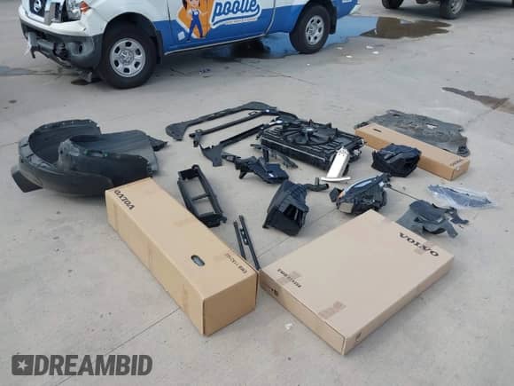 2022 Volvo S60 Momentum z VIN 7JRL12TZXNG160855, wystawiony jako IAAI lot #42598490 z przebiegiem 33 848 mil mil oraz . Historia ofert i sprzedaży dostępna na DreamBid. Obrazek 12.