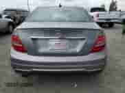 2012 Mercedes-Benz C 250 Sport z VIN WDDGF4HB7CA619337, wystawiony jako Copart lot #86143685 z przebiegiem 107 930 mil mil oraz Szkoda całkowita • Salvage title. Historia ofert i sprzedaży dostępna na DreamBid. Obrazek 6.