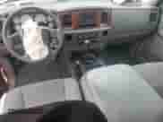 2006 Dodge 3500 SLT z VIN 3D7LX38CX6G263020, wystawiony jako Copart lot #69118825 z przebiegiem 291 306 mil mil oraz Szkoda całkowita • Salvage title. Historia ofert i sprzedaży dostępna na DreamBid. Obrazek 8.