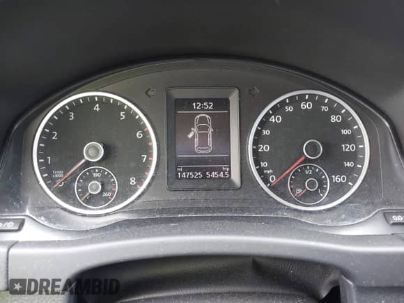 2013 Volkswagen Tiguan SE z VIN WVGAV3AX9DW613283, wystawiony jako IAAI lot #41954359 z przebiegiem 147 525 mil mil oraz . Historia ofert i sprzedaży dostępna na DreamBid. Obrazek 7.