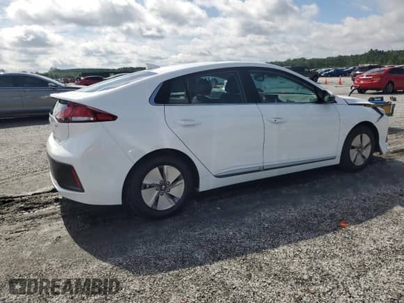 2021 Hyundai Ioniq SE с VIN KMHC75LC9MU250911, выставлен на аукционе Copart как лот 68739785 с пробегом 95 991 миль миль и Списание • Salvage title. История ставок и продаж доступна на DreamBid. Изображение 3.
