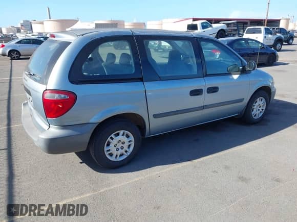 2005 Dodge Caravan SE with VIN 1D4GP25B05B338870, listed as a IAAI auction lot 43173677 with 65,845 mi miles and . Bid and sale history available at DreamBid. Image 4.