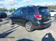 2018 Subaru Forester Touring z VIN JF2SJAWC6JH455890, wystawiony jako IAAI lot #43426177 z przebiegiem 44 143 mil mil oraz . Historia ofert i sprzedaży dostępna na DreamBid. Obrazek 3.