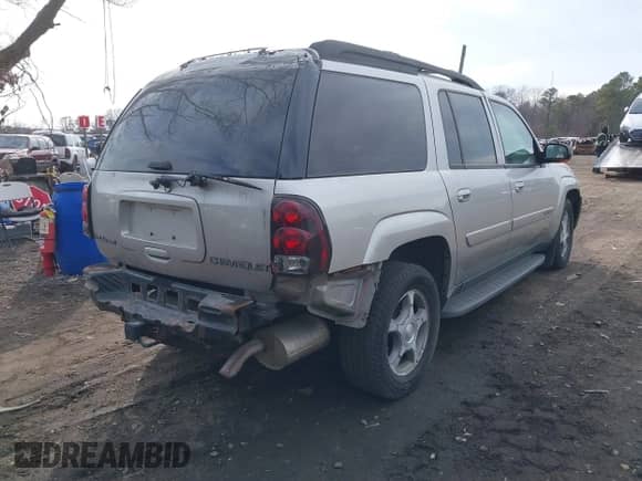 2004 Chevrolet TrailBlazer EXT LT with VIN 1GNET16S346227902, listed as a IAAI auction lot 41664189 with 131,750 mi miles and . Bid and sale history available at DreamBid. Image 4.