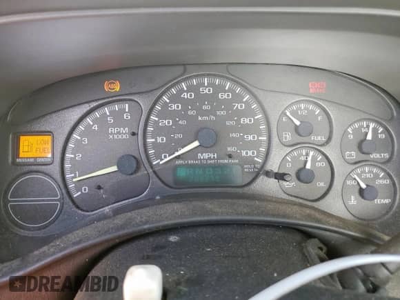 2001 Chevrolet Silverado 2500 with VIN 1GCGC24UX1Z268811, listed as a Copart auction lot 62529045 with 208,279 mi miles and Salvage title. Bid and sale history available at DreamBid. Image 9.