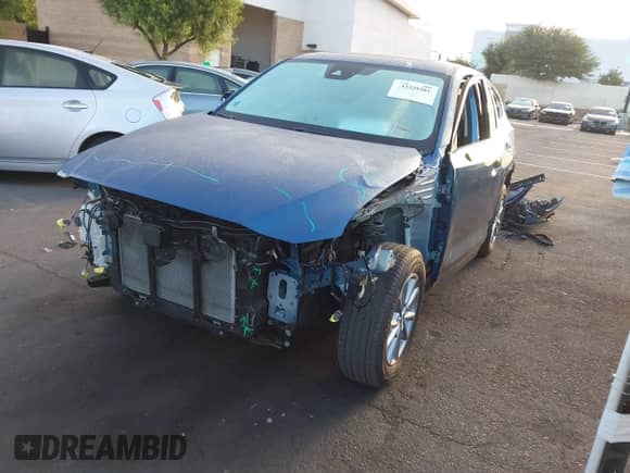 2024 Mazda CX-5 S Preferred with VIN JM3KFBCL7R0404457, listed as a IAAI auction lot 43329381 with 10,302 mi miles and . Bid and sale history available at DreamBid. Image 2.