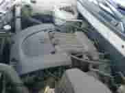 2001 Hyundai Santa Fe GLS z VIN KM8SC83D21U076418, wystawiony jako IAAI lot #43023821 z przebiegiem 146 121 mil mil oraz . Historia ofert i sprzedaży dostępna na DreamBid. Obrazek 12.