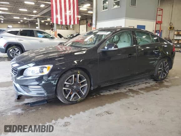 2017 Volvo S60 Dynamic с VIN YV140MTL1H2420407, выставлен на аукционе Copart как лот 69207975 с пробегом 54 433 миль миль и Списание • Salvage title. История ставок и продаж доступна на DreamBid. Изображение 1.