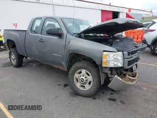 2011 Chevrolet Silverado 2500HD Work Truck z VIN 1GC2KVCG7BZ155233, wystawiony jako IAAI lot #42703769 z przebiegiem 319 001 mil mil oraz . Historia ofert i sprzedaży dostępna na DreamBid. Obrazek 1.