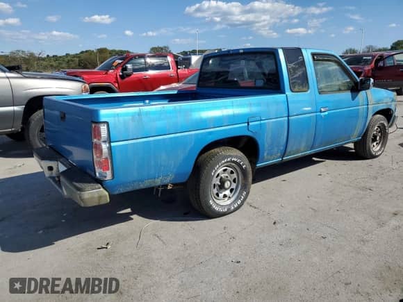 1995 Nissan Frontier XE z VIN 1N6HD16S9SC453005, wystawiony jako Copart lot #72098714 z przebiegiem 137 004 mil mil oraz Czysty tytuł • Clean title. Historia ofert i sprzedaży dostępna na DreamBid. Obrazek 3.