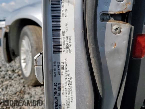 2010 Chrysler 300 Touring с VIN 2C3CA4CD2AH100053, выставлен на аукционе Copart как лот 68571465 с пробегом 203 937 миль миль и Чистый • Clean title. История ставок и продаж доступна на DreamBid. Изображение 12.