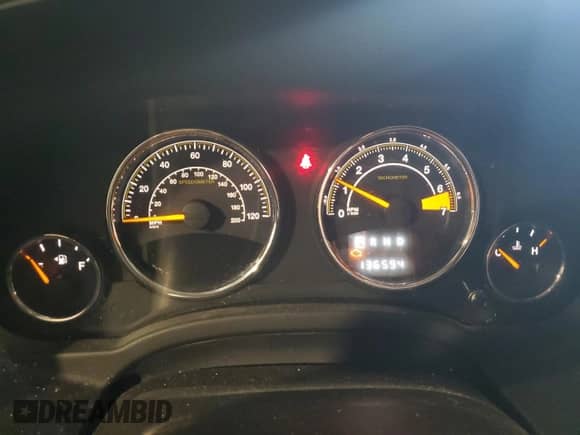 2015 Jeep Compass High Altitude с VIN 1C4NJDEB7FD245402, выставлен на аукционе Copart как лот 63697055 с пробегом 136 594 миль миль и Списание • Salvage title. История ставок и продаж доступна на DreamBid. Изображение 9.