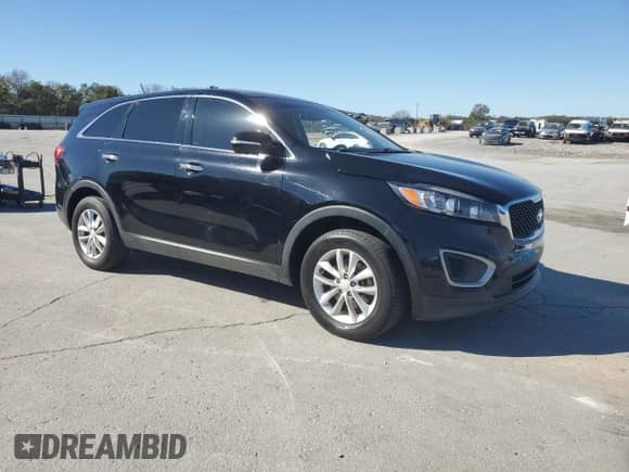2018 Kia Sorento L with VIN 5XYPG4A37JG375955, listed as a Copart auction lot 89708695 with 231,406 mi miles and Clean title. Bid and sale history available at DreamBid. Image 4.