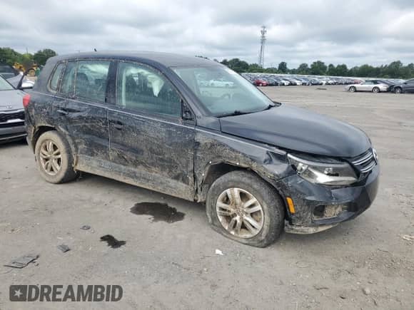 2013 Volkswagen Tiguan SE z VIN WVGAV3AX9DW600422, wystawiony jako Copart lot #64600645 z przebiegiem 134 869 mil mil oraz Czysty tytuł • Clean title. Historia ofert i sprzedaży dostępna na DreamBid. Obrazek 4.