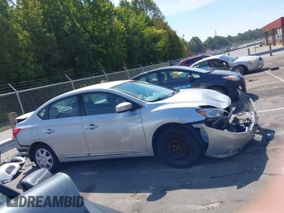 2017 Nissan Sentra SR with VIN 3N1AB7AP1HY224384, listed as a IAAI auction lot 43244197 with 87,090 mi miles and . Bid and sale history available at DreamBid. Image 14.