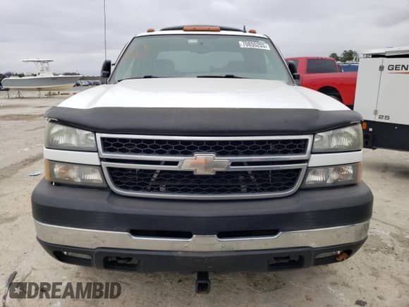 2007 Chevrolet Silverado 3500 DRW LT3 с VIN 1GCJK33D77F153108, выставлен на аукционе Copart как лот 69105584 с пробегом 75 905 миль миль и Списание • Salvage title. История ставок и продаж доступна на DreamBid. Изображение 5.
