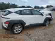 2025 Hyundai Kona SE с VIN KM8HA3AB4SU262760, выставлен на аукционе Copart как лот 66282265 с пробегом 5 741 миль миль и Списание • Salvage title. История ставок и продаж доступна на DreamBid. Изображение 3.