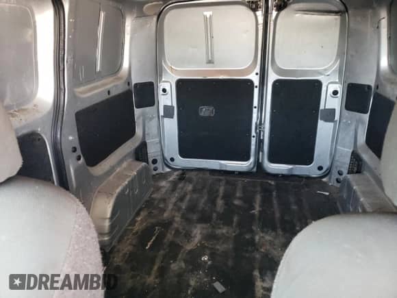 2015 Chevrolet City Express Cargo LS z VIN 3N63M0YN8FK712675, wystawiony jako Copart lot #64562635 z przebiegiem 248 006 mil mil oraz Czysty tytuł • Clean title. Historia ofert i sprzedaży dostępna na DreamBid. Obrazek 10.